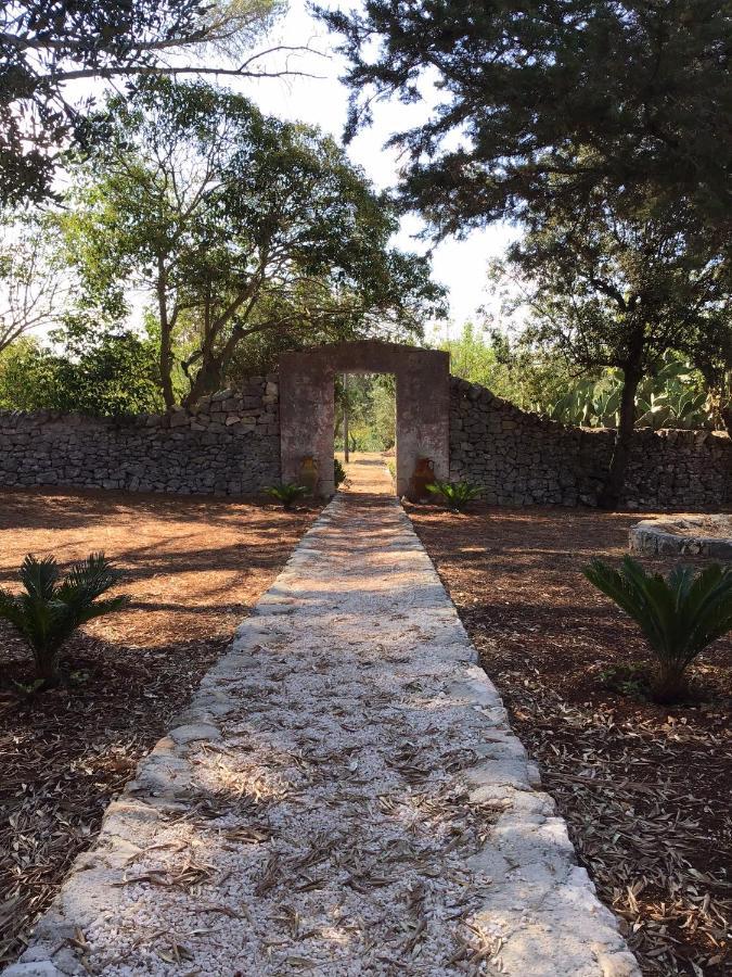 Masseria Serafino Остуні Екстер'єр фото